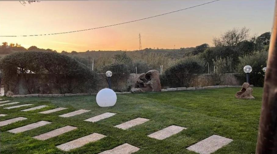 Agriturismo Lu Stabbiacciu อาเญ็นตู ภายนอก รูปภาพ