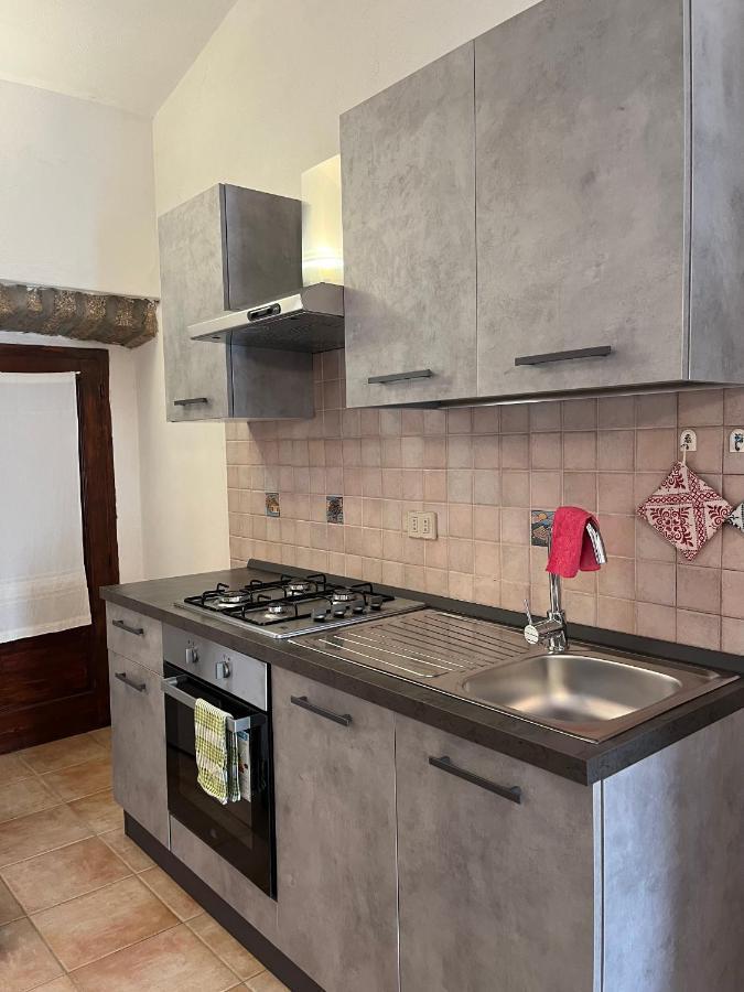Agriturismo Lu Stabbiacciu อาเญ็นตู ภายนอก รูปภาพ